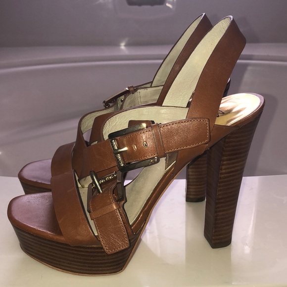 Authentic MICHAEL Michael Kors heels. - Picture 3 of 7